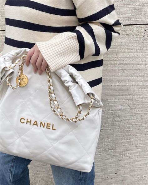 white chanel handbags price|where to buy chanel 22.